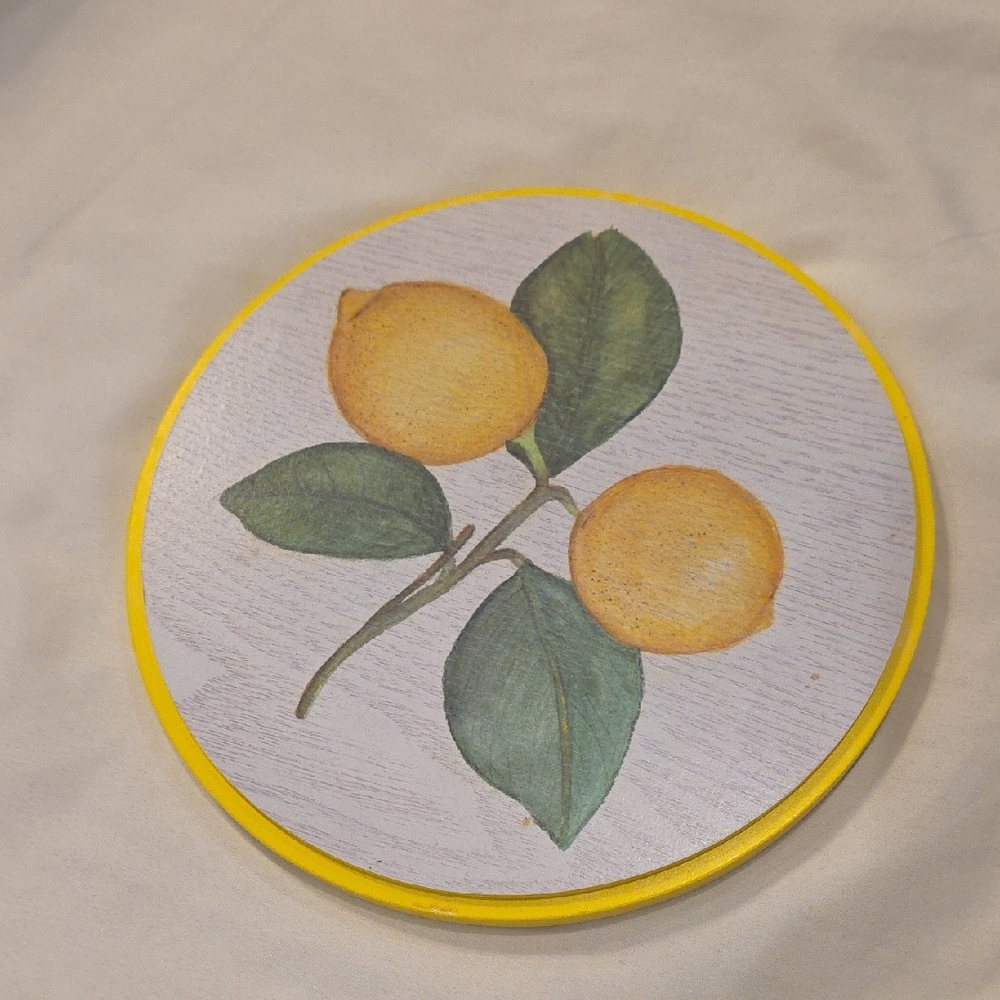 Lemon Design Round Trivet